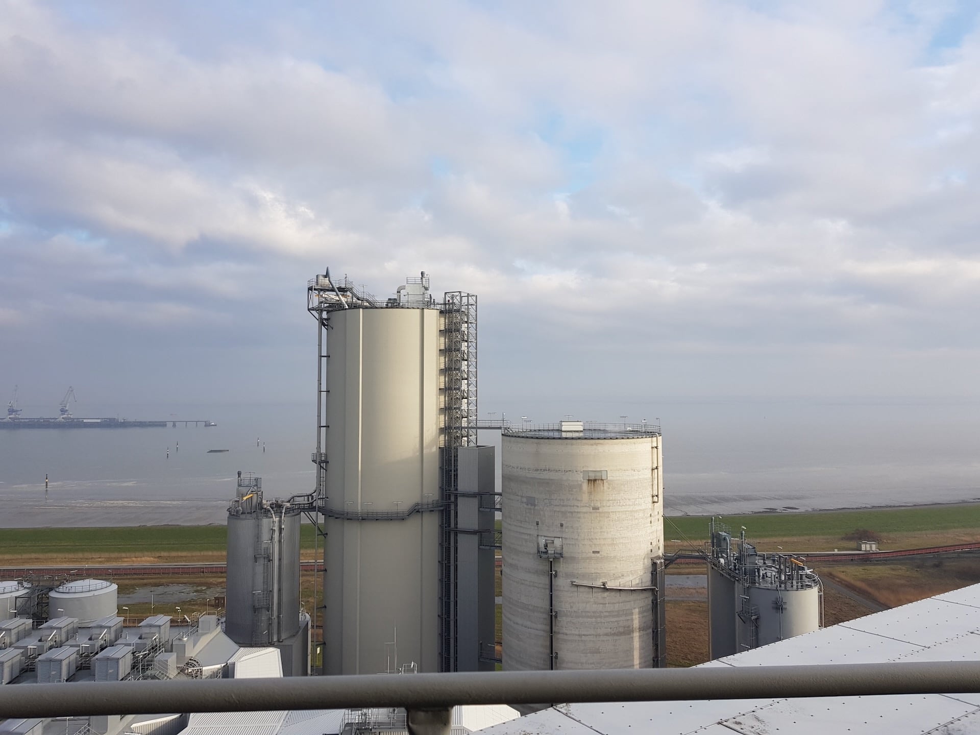 Siloinspektion Kohlekraftwerk – Drohne im Silo ohne Personeneinstieg