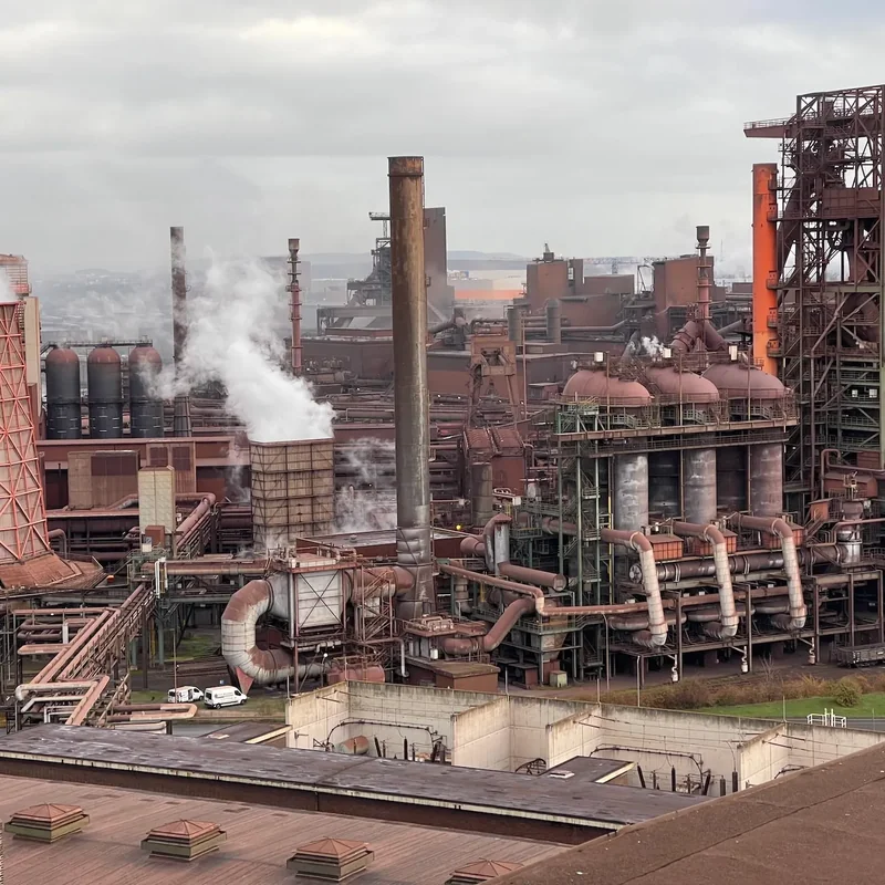 Drohneninspektion Schwerindustrie – Blick auf das Stahlwerk