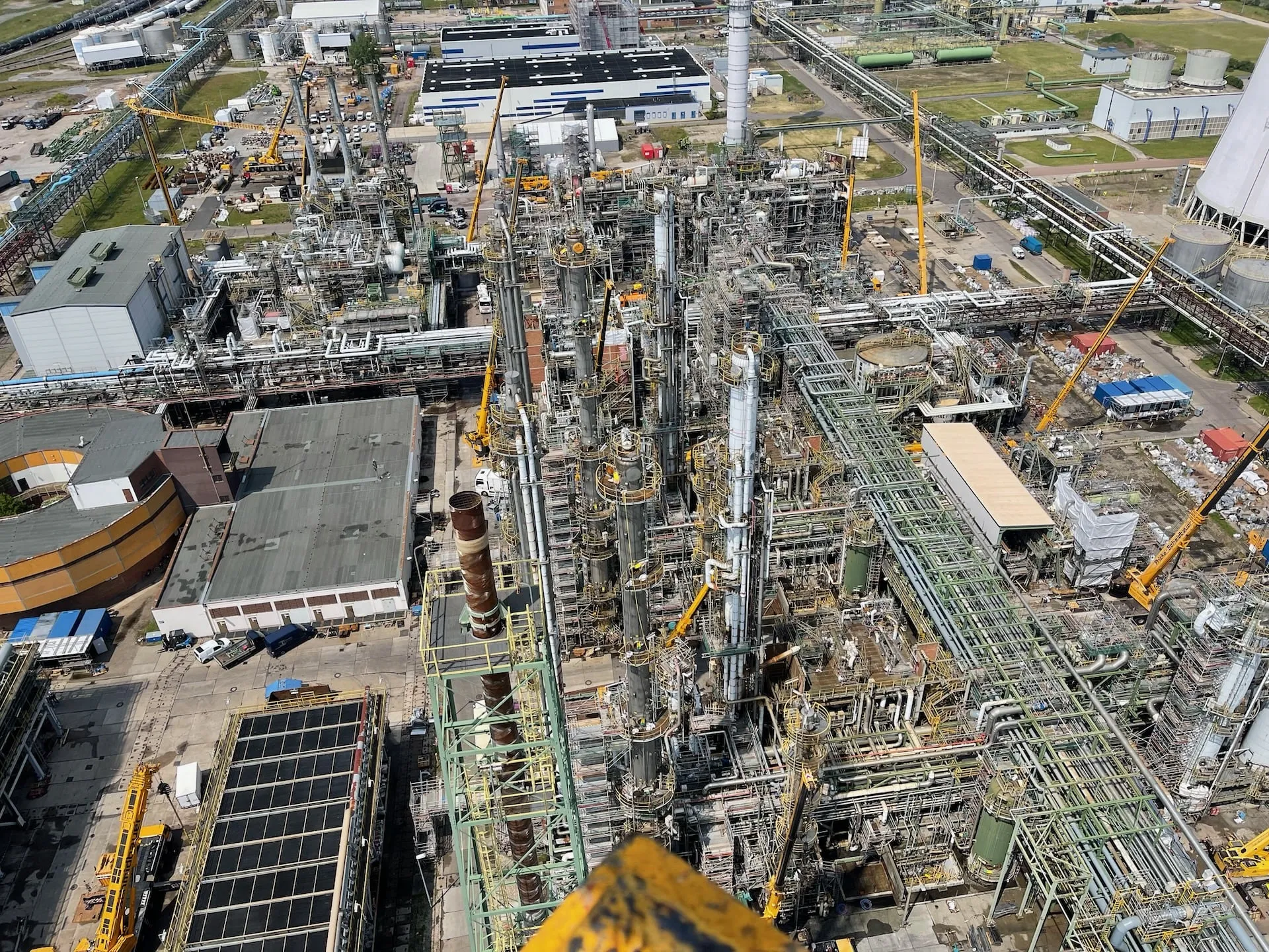 Drohneninspektion in der Prozessindustrie: 10 konkrete Anwendungsfälle