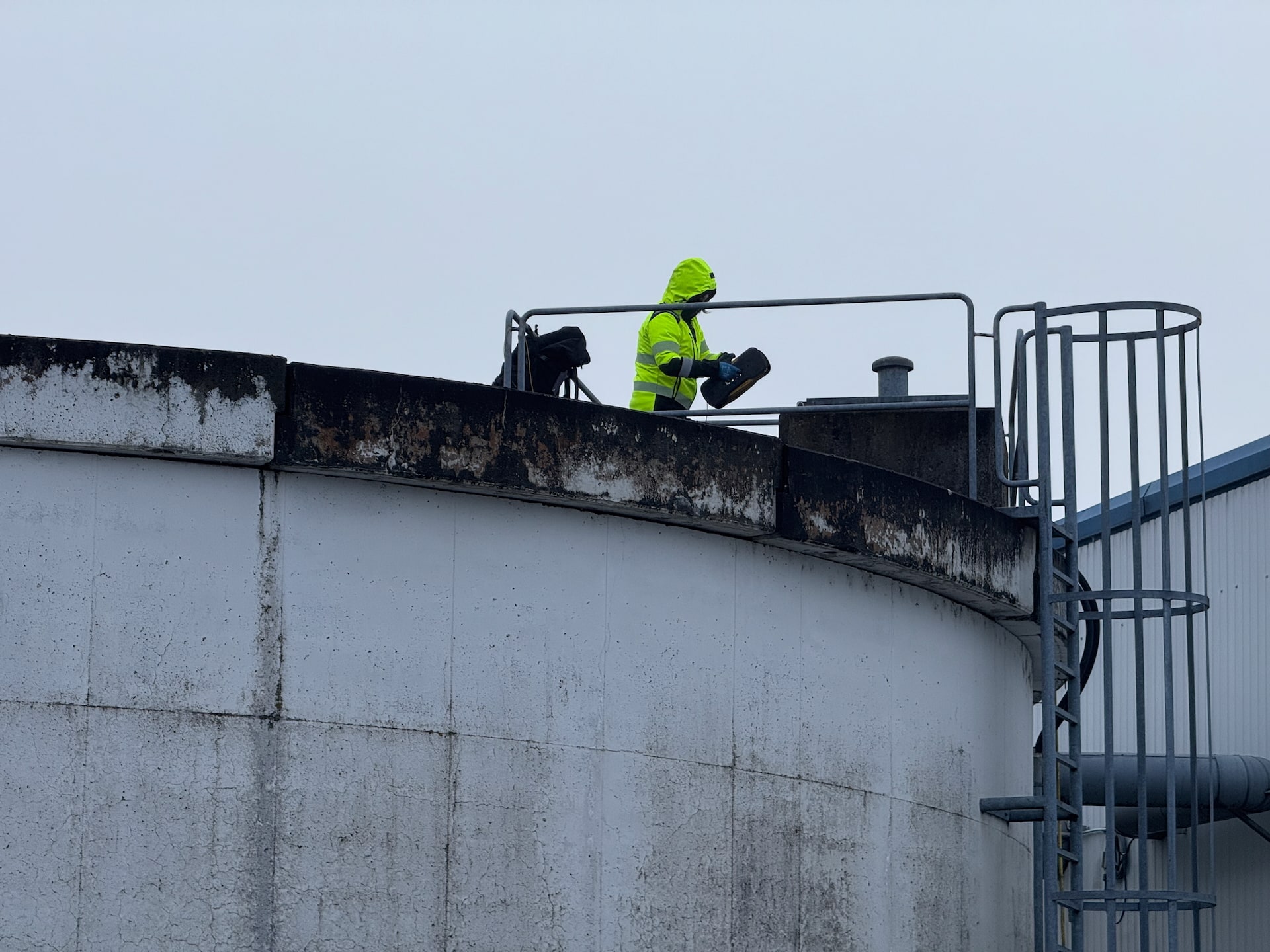 Juliana Engelke during concrete water tank inspection